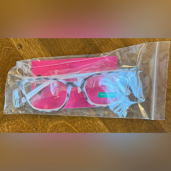 Vera Bradley Snowy Plaid Kristen Readers +1.50 New with tags - Picture 4 of 4